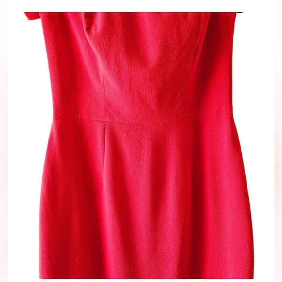 Dress The Population Bailey Form-Fitting Cold-Shoulder Dress Red Size Large. - Picture 9 of 10